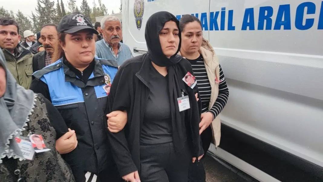 Adana’da Lösemiye Yenik Düşen Genç Polis Gözyaşlarıyla Uğurlandı 3
